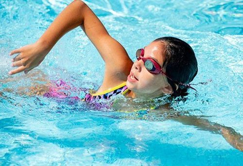 Does swimming help with weight loss?