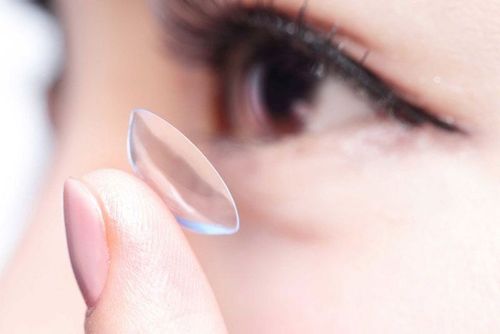 What to know if your child wants to wear contact lenses