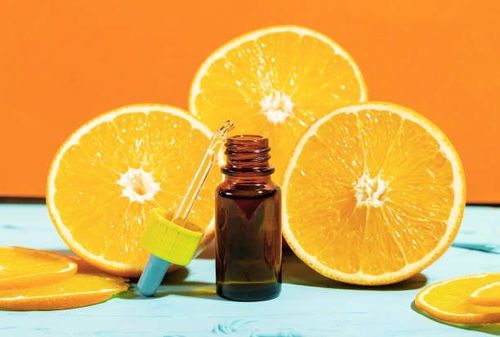 
Serum vitamin C có tác dụng giảm nếp nhăn, tăng sản xuất collagen
