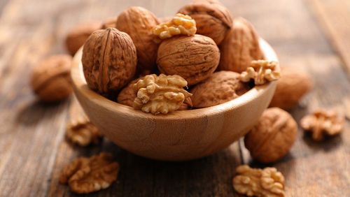 Can diabetics eat walnuts?