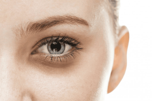 Massaging your eyes for 30 seconds in this way will reduce your dark circles