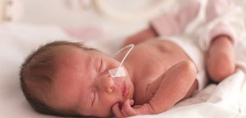 ECMO ở trẻ sơ sinh bị suy hô hấp nặng