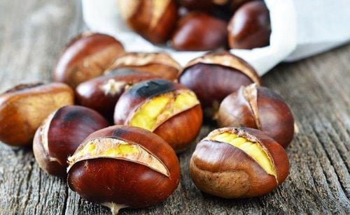 Chestnuts are one of the snack nuts suitable for pregnant women.