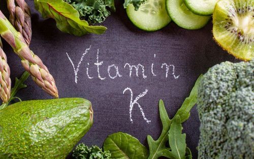 Trẻ sơ sinh có thể bổ sung vitamin K bằng cách nào?