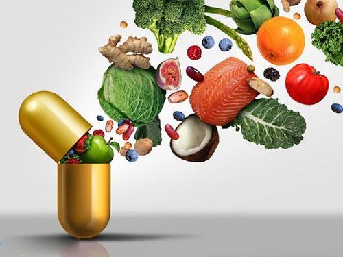 Bé 15 tháng tuổi có nên bổ sung thêm vitamin tổng hợp không?