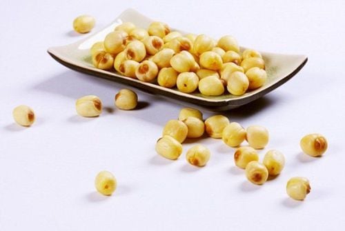 Trẻ nhỏ ăn hạt sen có tốt không?