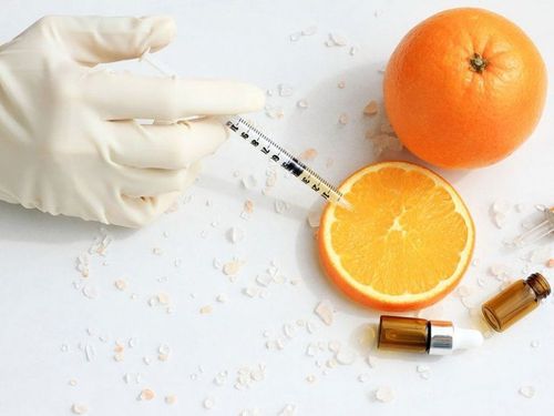 The effect of vitamin C in slowing down the aging process