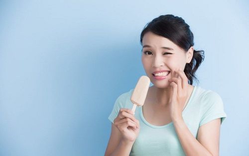 Bạn có thể làm gì với răng nhạy cảm?