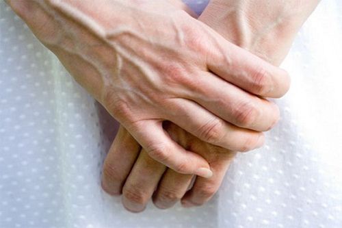 How to care for wrinkled, dry hand skin