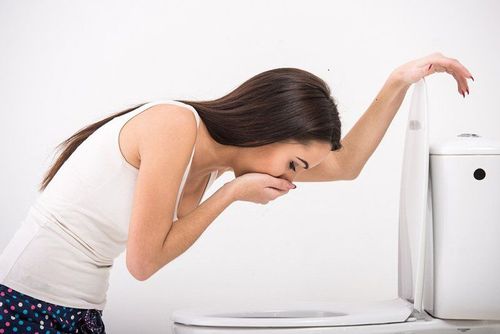 Is dry vomiting a sign of acid reflux?