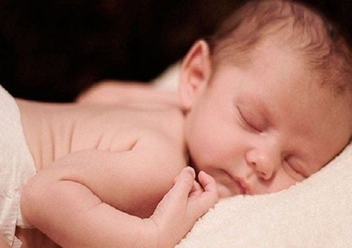 Sweaty hands and feet in babies may be due to sleep apnea