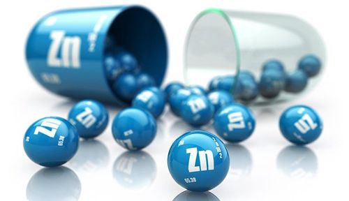 How does zinc help children grow and improve immunity?