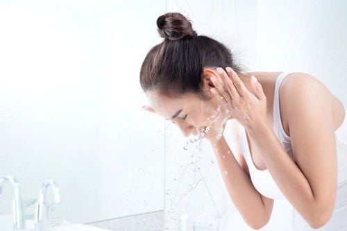 Tight dry skin after washing your face: Causes and solutions