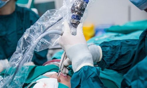 Hệ thống trang thiết bị phẫu thuật nội soi hiện đại, tiêu chuẩn hình ảnh 4K tại bệnh viện đa khoa quốc tế Vinmec Times city