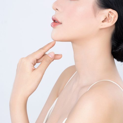 Is liposuction on the chin dangerous?