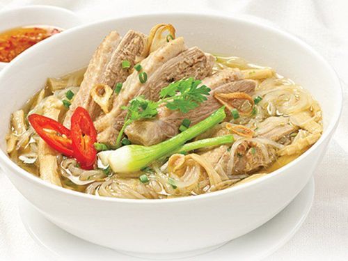 How to make duck meat with bamboo shoots