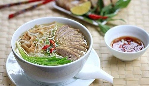 
Một bát nước chấm thịt vịt sẽ làm món vịt nấu măng của bạn đậm đà hơn
