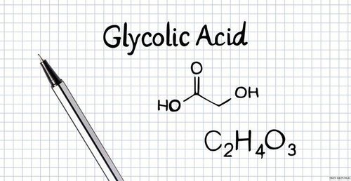 What are the effects of glycolic acid on the skin?