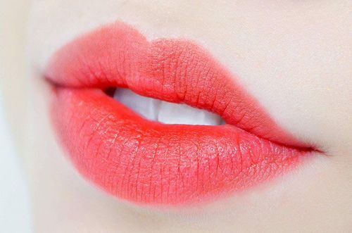 Stem cell lip spray and things to know