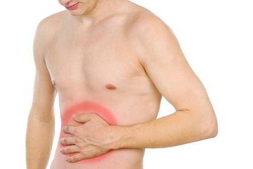 Đau và khó chịu trong bụng do ung thư tuyến tụy