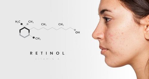 Do you need to turn off the lights after applying retinol?