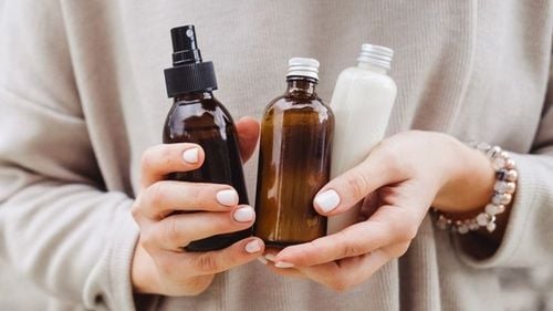 Is it okay to use perfumed cosmetics?