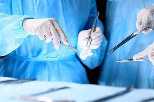 Phẫu thuật cắt u cơ hoành chống chỉ định với trường hợp u ác tính, đã di căn