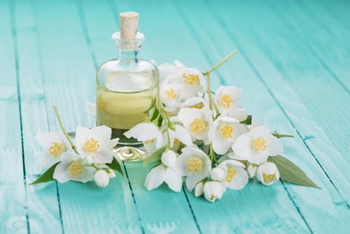 Health benefits of jasmine essential oil