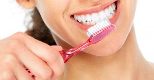 How long does it take to brush your teeth?