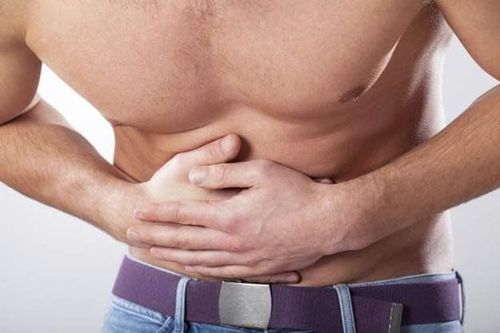 What is the cause of lower right abdominal pain in men?