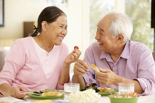 Chăm sóc sức khỏe tuổi 60 là điều rất cần thiết