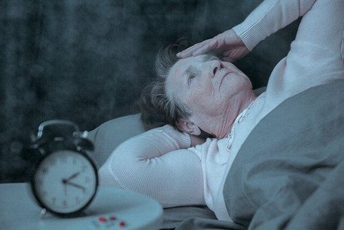 Một số thuốc điều trị ở người cao tuổi gây ra tình trạng rối loạn giấc ngủ
