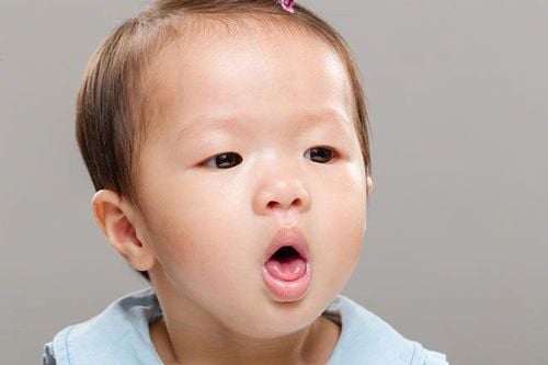 Trẻ ho nhiều ngày không khỏi có thể do nhiều nguyên nhân khác nhau