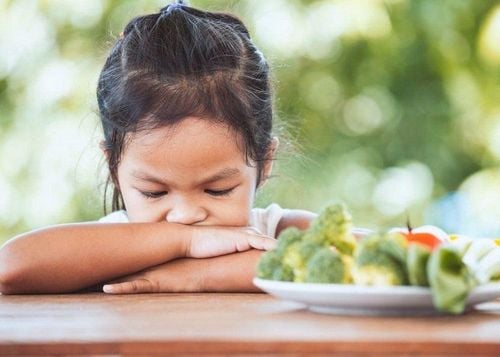 Trẻ ăn kém, đầy hơi là dấu hiệu của bệnh gì?