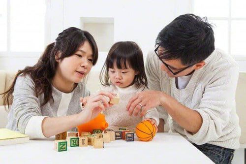 Đồ chơi thông minh có thể ứng dụng giúp cải thiện tình trạng trẻ chậm nói