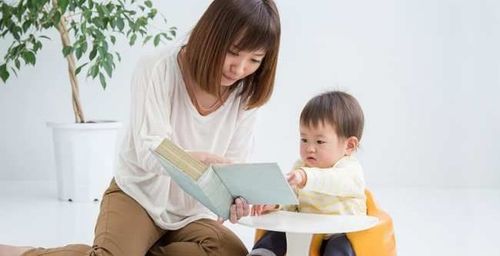 Cha mẹ nên tiếp cận các hoạt động vui chơi của con giúp cải thiện tình trạng trẻ chậm nói