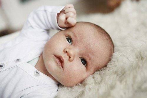 Uneven skin color in newborns can also be due to congenital birthmarks.
