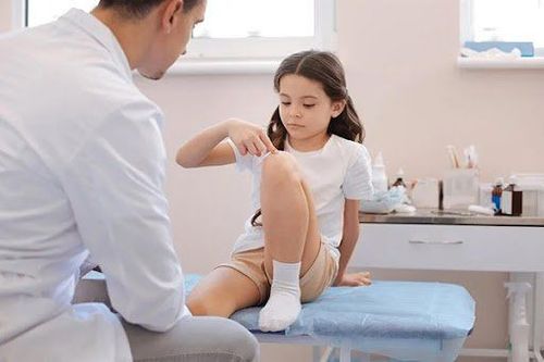 Growth cartilage damage in children