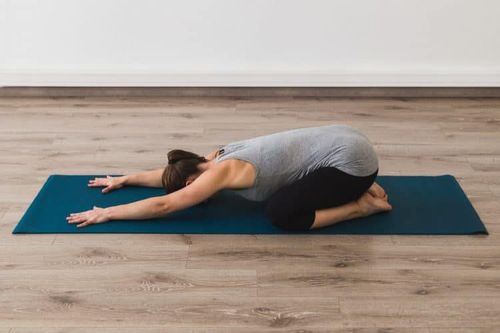 
Tập yoga thư giãn trước khi ngủ giúp bạn ngủn ngon hơn
