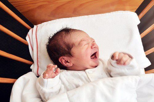 What to do when a 1-month-old baby cries at night?