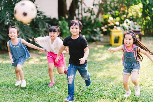 How to choose play activities to boost children's happiness hormones