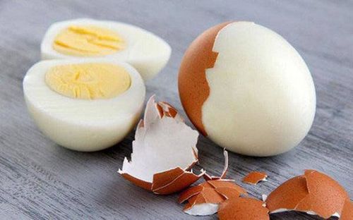 Ăn trứng vào buổi sáng mang lại nhiều lợi ích.