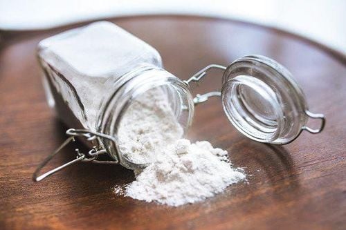 
Baking soda là một nguyên liệu được sử dụng phổ biến hiện nay
