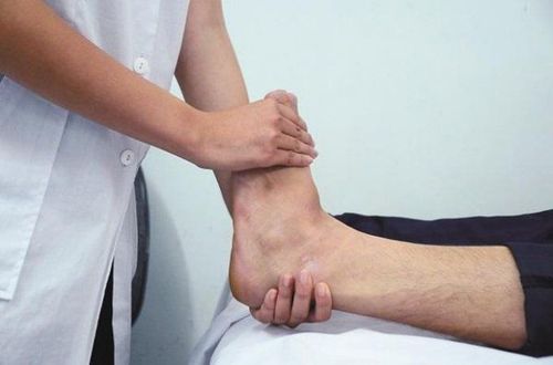 Causes of leg swelling in the elderly