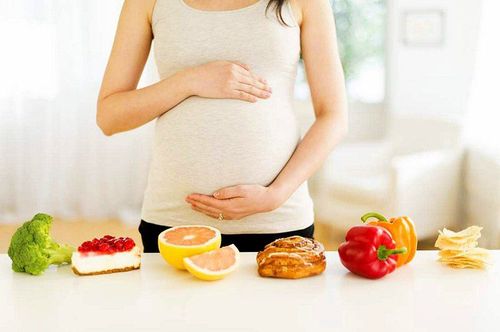 First 3 months of pregnancy: What should and shouldn't eat?