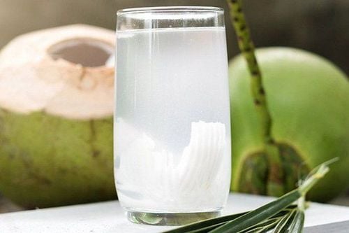 Uống nước dừa có tốt cho tim mạch không?