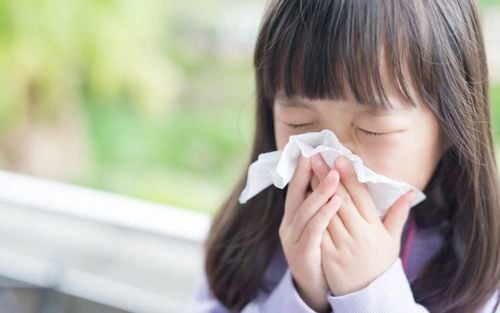Trẻ bị cúm A có triệu chứng gì?
