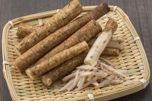 The effect of burdock root to detoxify the skin