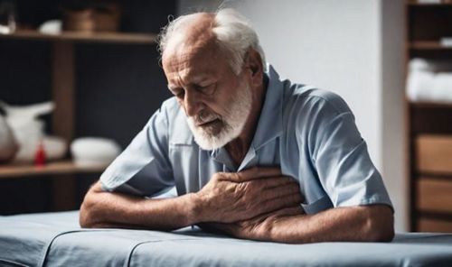 Bệnh động mạch vành khác phình động mạch chủ ngực như thế nào?