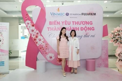 
Diễn viên Hồng Diễm tham gia chương trình Biến yêu thương thành hành động, chiến thắng ung thư vú
